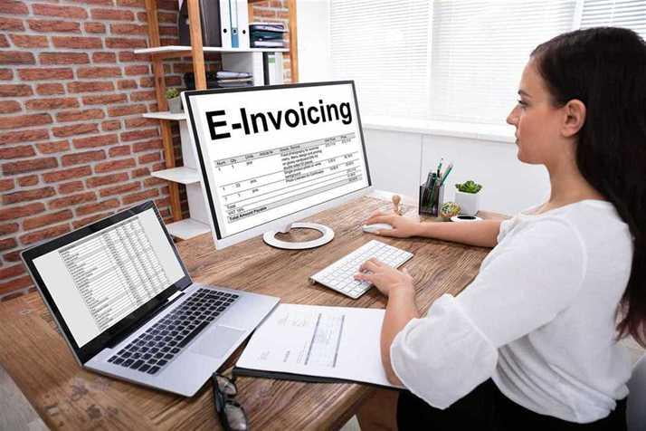 using invoices to ensure you get paid on time